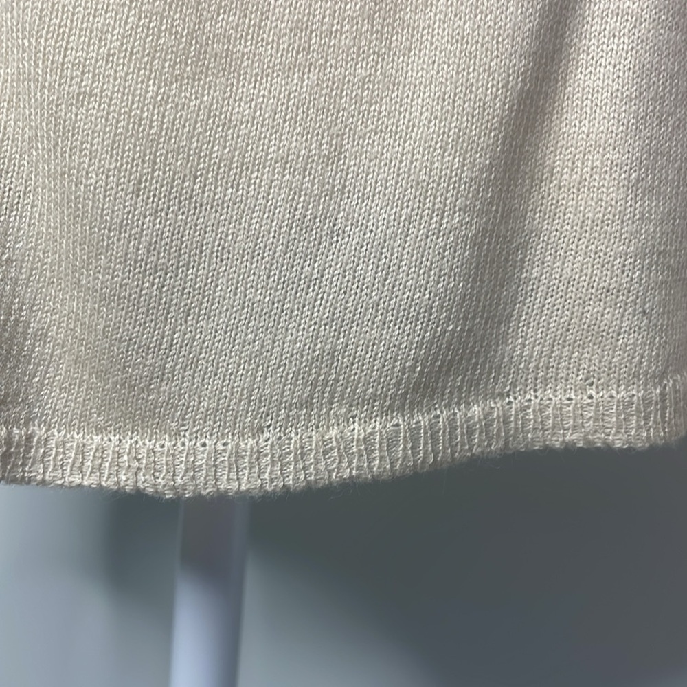 Olivaceous Anthropologie Mixed Fabric L/S Top. Cream Colored - Picture 8 of 9